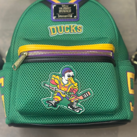Disney Loungefly Mighty Ducks Conway 96 Mini Backpack - Rare/Never Used - Picture 3 of 9